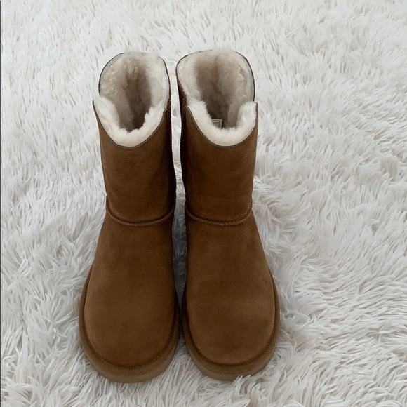 UGG Marciela 2 genuine shearling chestnut boot - Picture 2 of 7